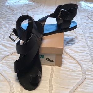 Mossimo black sandals